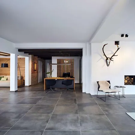 מלון Wohngut Vormals Yard 4*