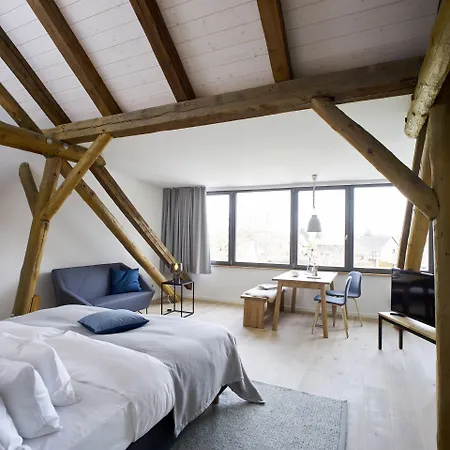 מלון Wohngut Vormals Yard 4*