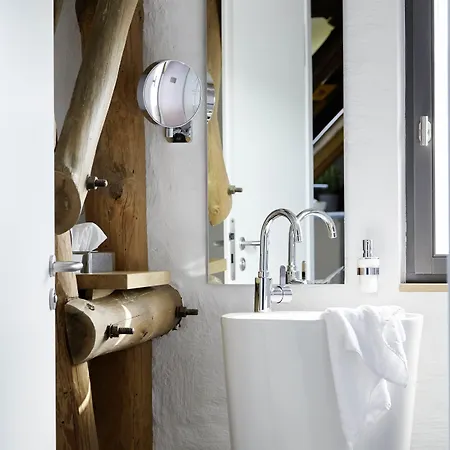 Wohngut Vormals Yard מלון