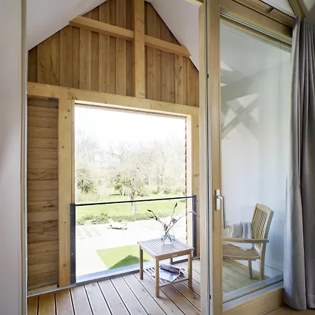 מלון Wohngut Vormals Yard 4*