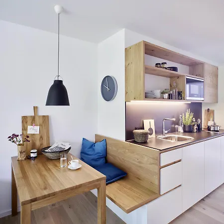 מלון Wohngut Vormals Yard 4*